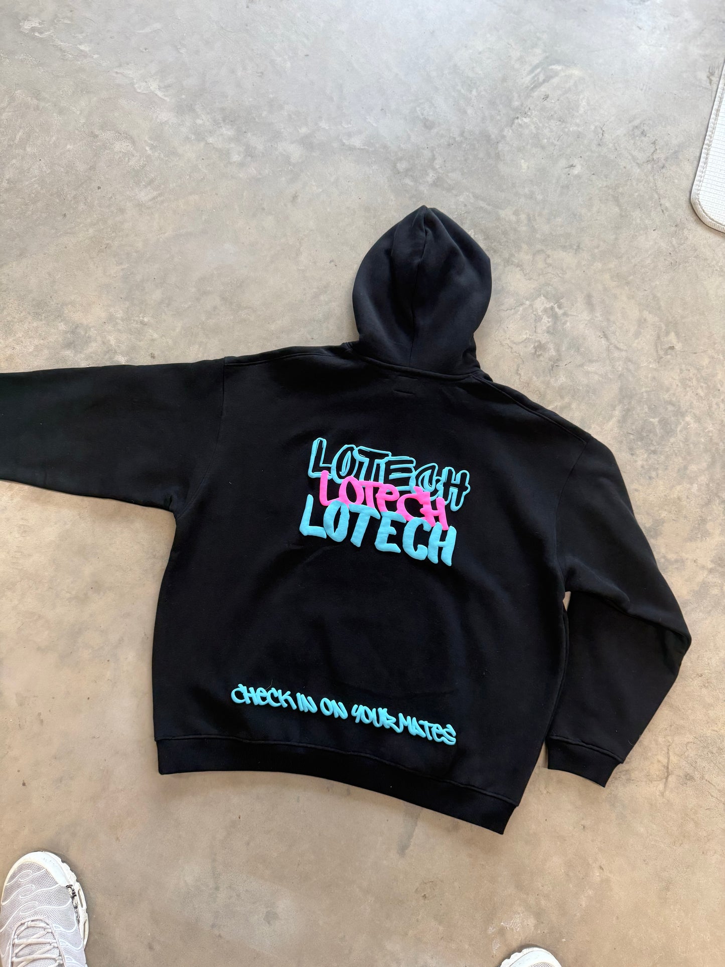 LO-TECH "CHECK IN ON YOUR MATES" HOODY (NEON BLUE/PINK) PRE ORDER