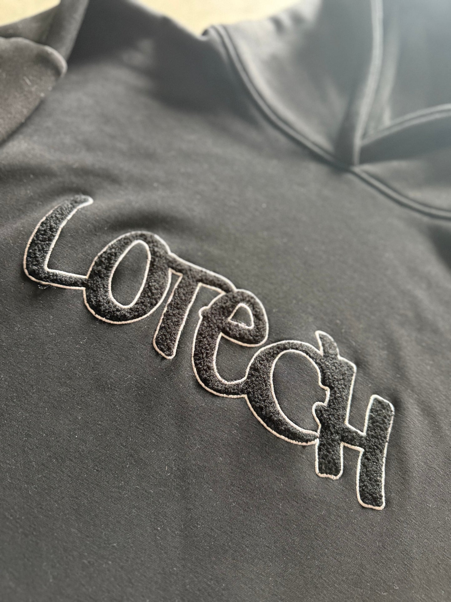 OG Cozy SZN Hoody check in on your mates (Black on black/grey)