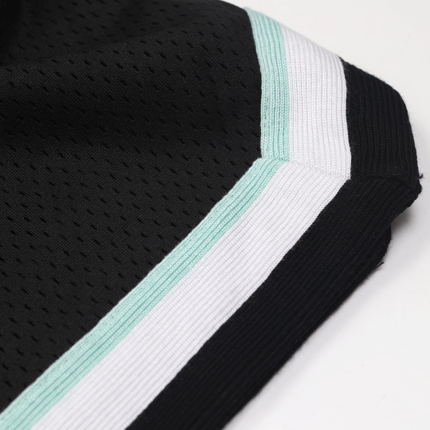 LO TECH Ball Shorts